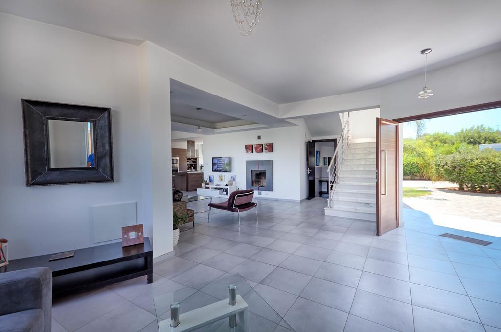 Akefalou Bay Villa Протарас Екстериор снимка